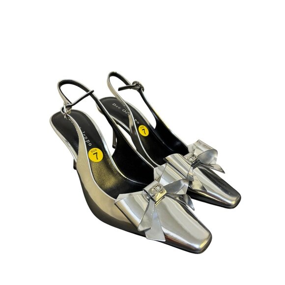 Dee Ocleppo Silver Slingback Pumps With Bow Detail Heels - Picture 2 of 10